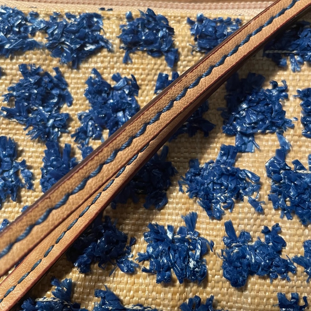 LOFT - wristlet / coin purse
